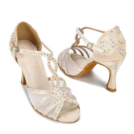 New Rhinestone High Heel Professional Latin Dance Shoes $85.90 Dana Fashion Color: Indoor Size: 34 style: 10CM Women's shoes Overview: Unique design, stylish and beautiful. Good material, comfortable feet. A variety of colors, any choice. Specification: U