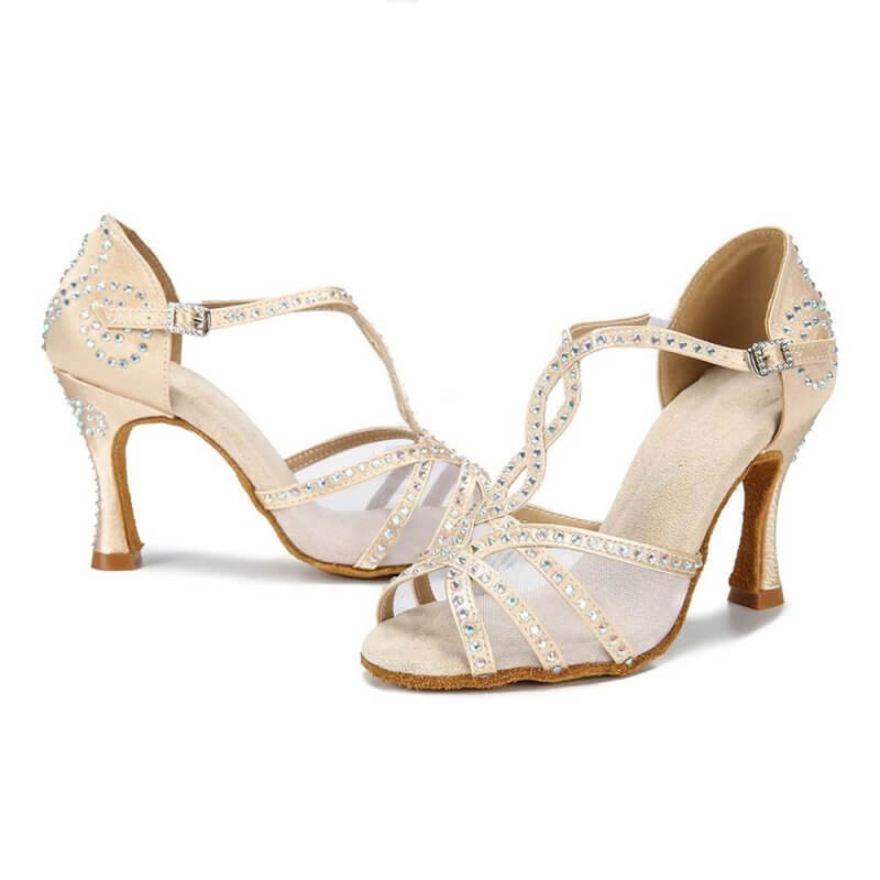 New Rhinestone High Heel Professional Latin Dance Shoes $85.90 Dana Fashion Color: Outdoor Size: 34 style: 10CM Women's shoes Overview: Unique design, stylish and beautiful. Good material, comfortable feet. A variety of colors, any choice. Specification: