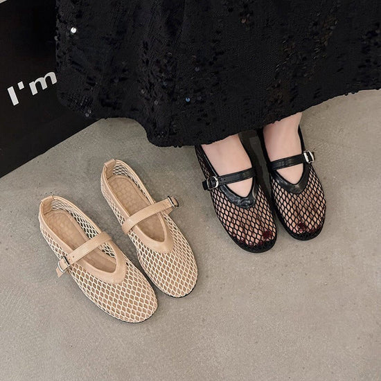 New Round Head Buckle Mary Jane Shoes Women $39.90 Dana Fashion Color: Apricot Size: 35 Women's shoes Product information: Pattern: solid color Color: Black, apricot Upper height: low top Size: 35,36,37,38,39,40 Sole craft: viscose shoes Popular elements: