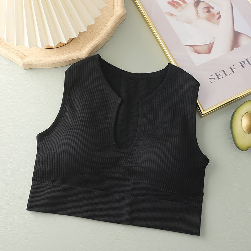 New Seamless Sports Set Underwear For Women $19.90 Dana Fashion Color: Top Black Size: One size Women's clothing Product Information: Fabric name: nylon Product category: breast wrap/bra Color: Top: Black, Top: Blue, Top: Caramel, Top: Skin Color, Pants: