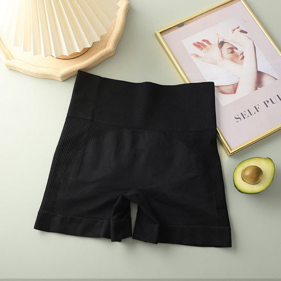 New Seamless Sports Set Underwear For Women $19.90 Dana Fashion Color: Pants Black Size: One size Women's clothing Product Information: Fabric name: nylon Product category: breast wrap/bra Color: Top: Black, Top: Blue, Top: Caramel, Top: Skin Color, Pants