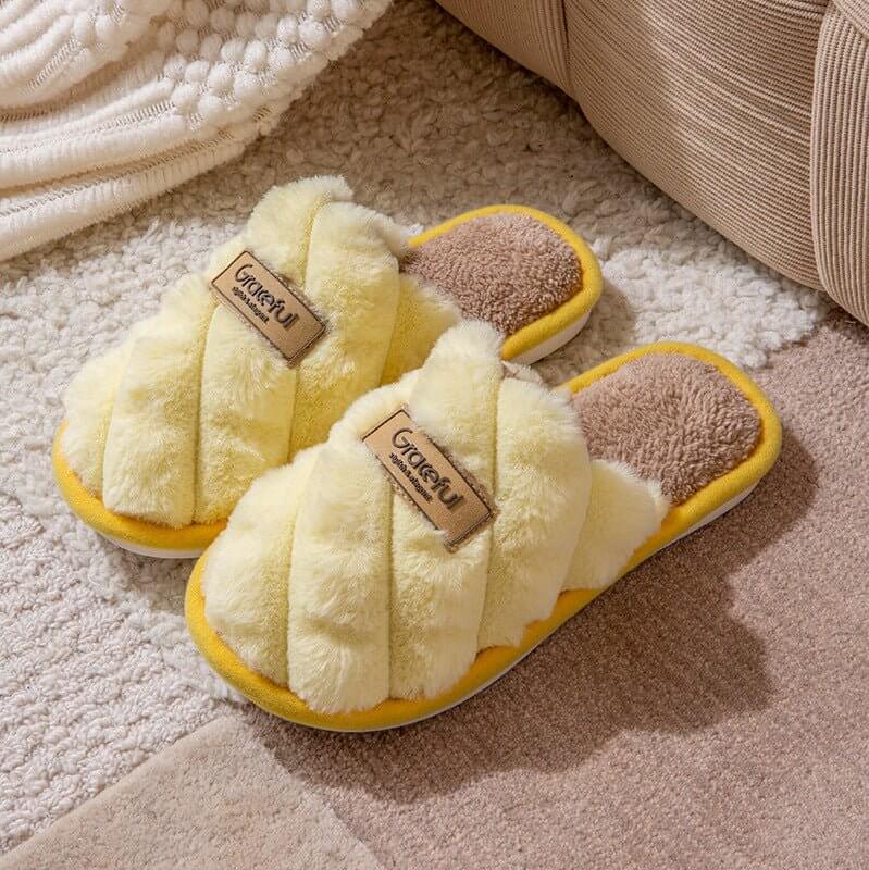 New Simple Thick Bottom Interior Home Non-slip Plush Warm Cotton Slippers $29.90 Dana Fashion Color: Yellow Size: 36 to 37 Women's shoes Product information: Pattern: solid color Inner material: artificial wool Color: white, pink, yellow, gray, blue Shoe