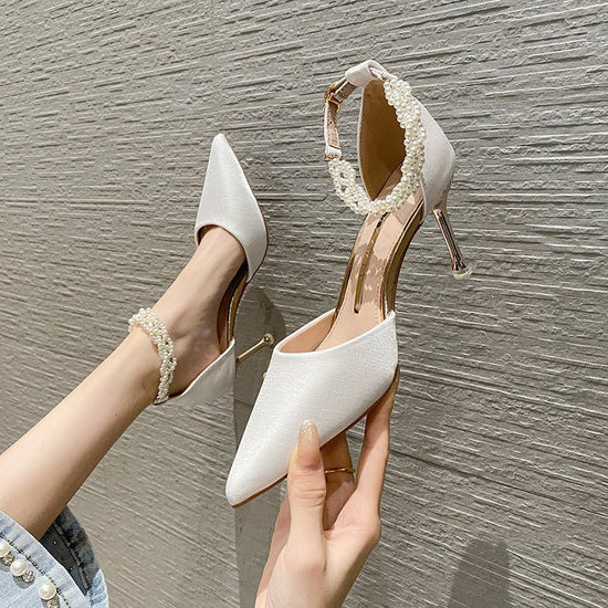 New Stiletto Mid-heel All-match Buckle Ins Women's Shoes $59.00 Dana Fashion specifications: White 6CM Size: 34 Women's shoes Product information: Pattern: solid color Lining material: imitation leather Applicable sports: Hiking Color: wine red 8cm, black