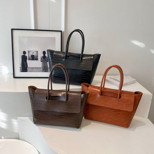 New Stone Pattern Large Capacity Handbag $49.26 Dana Fashion Color: Black Women's Bags Product information: Lining texture: Polyester Applicable scenario: Daily configuration Color: black, brown, brown Outer bag type: Three-dimensional pocket Hardness: me