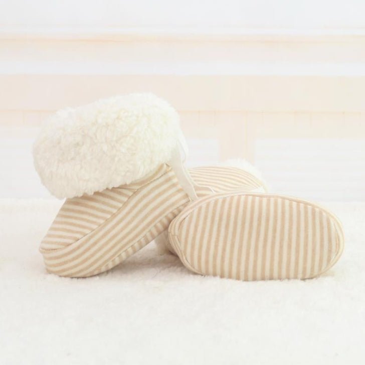 New style Baby Shoes Infant Soft Soled Footwear for Newborns Winter Toddler Keep Warm Print First Walkers Shoes for babies kids $13.39 Dana Fashion Color: Brown Stripe format: 12cm Baby & Mother New style Baby Shoes Infant Soft Soled Footwear for Newborns