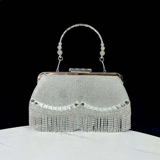 New Tassel KTV Princess Dinner Dress Hand Shoulder Crossbody Banquet Bag $51.59 Dana Fashion Color: Black Women's Bags Product information: Lining texture: Polyester Applicable scenarios: Daily matching Color: silver, gold, black Outer bag type: open pock