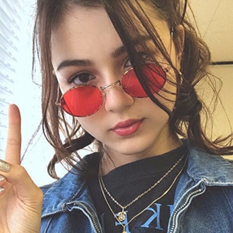 New trend retro sunglasses $15.00 Dana Fashion Color: Black Red Women's Accessories Lens Material: Resin Style: Retro Mirror frame material: metal Lens color: Golden gray Golden and dark green Golden Brown Golden Red Golden yellow Gold powder Golden Orchi