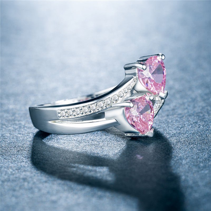 New Women's Double Heart-shaped Multicolor Ring $15.51 Dana Fashion Color: Color Size: No 10 Women's Accessories Product information: Type: Ring Treatment Process: inlaid zircon Size: no.6, no.7, no.8, no.9, no.10 Series: meeting altar, meeting altar Pict