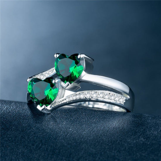 New Women's Double Heart-shaped Multicolor Ring $15.51 Dana Fashion Color: Color Size: No 10 Women's Accessories Product information: Type: Ring Treatment Process: inlaid zircon Size: no.6, no.7, no.8, no.9, no.10 Series: meeting altar, meeting altar Pict