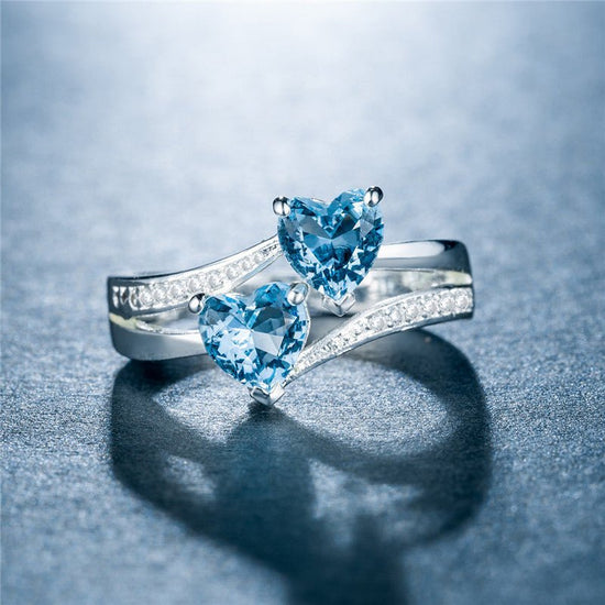 New Women's Double Heart-shaped Multicolor Ring $15.51 Dana Fashion Color: Color Size: No 10 Women's Accessories Product information: Type: Ring Treatment Process: inlaid zircon Size: no.6, no.7, no.8, no.9, no.10 Series: meeting altar, meeting altar Pict