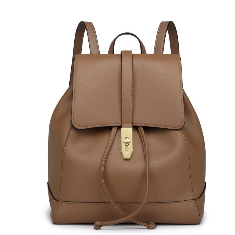 New Women's Fashion Personalized Backpack $88.00 Dana Fashion Color: Brown Women's Bags Product information: Pattern: solid color Color: khaki/coffee, Brown, coffee/khaki Material: genuine leather Popular elements: belt decoration, tassel, contrast color