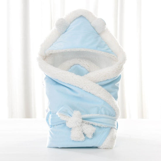 Newborn baby being hugged and swaddled by baby $50.74 Dana Fashion Color: Blue Baby Clothing Product parameters: Applicable age: Freshmen Fabric: Velvet Size: 88x88cm Product Category: Carpet Fabric: Velvet Suitable for the season: winter pattern: plain S