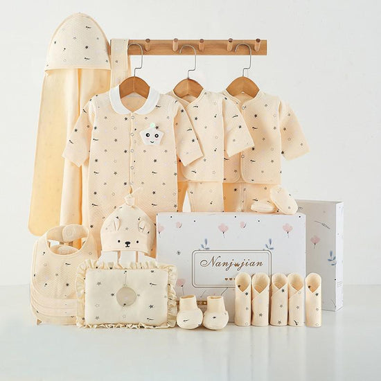 Newborn Baby Clothes Thin Suit Baby Gift Box $68.58 Dana Fashion Color: 9Style Style: 22pcs Baby Clothing Product Information: Applicable gender: Neutral/male and female Gift box content: Clothing + accessories / supplies Fabric technology: Sanding, soft