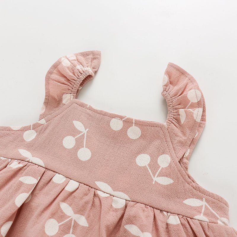 Newborn clothes $23.49 Dana Fashion Color: Pink Appropriate Height: 100cm Baby Clothing Applicable gender: female Sleeve: Sleeveless Whether hooded: detachable cap Thickness: General Fabric Name: Cotton Main fabric component content; 100 (%) Closed style: