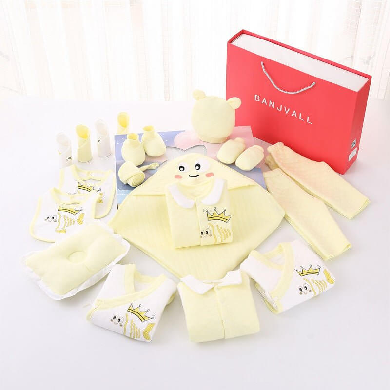 Newborn Cotton Products For Autumn And Winter Gift Set $69.50 Dana Fashion Color: Small Koi Yellow Suitable For Height: 59cm Baby Clothing Product information: Fabric name: Combed cotton Applicable gender: neutral/both male and female Gift box content: cl