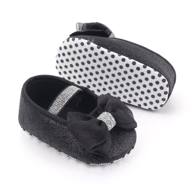 Newborn Princess Shoes Baby Shoes Soft Soled Baby Shoes Bow Princess Shoes Single Shoes $9.40 Dana Fashion Color: Black Shoe size: 11cm Baby & Mother Product information: Upper material : Artificial Pu Applicable gender : Both male and female Suitable for