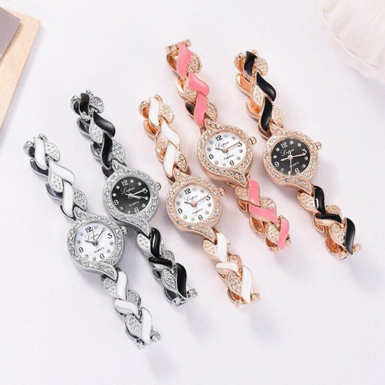 Niche diamond alloy bracelet watch ladies watch $15.85 Dana Fashion Color: Rose gold black Women's Accessories Not waterproof Movement type Quartz Thickness 8mm Dial diameter 22mm Watch movement: quartz watch Watch style: simple, casual and fashionable Su