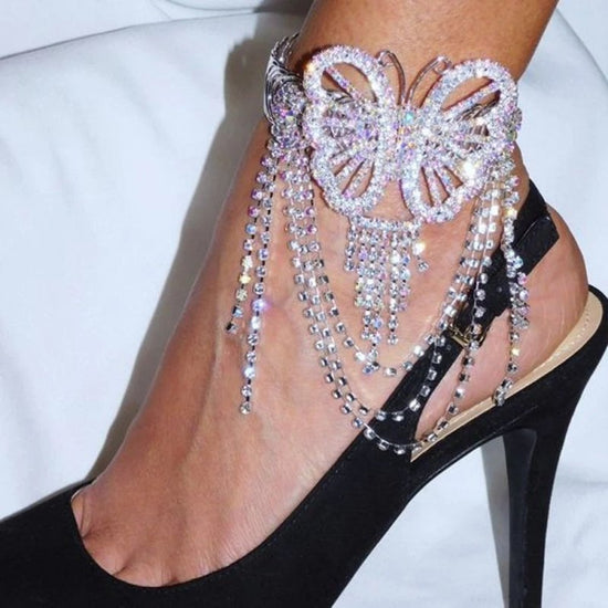 Niche Exquisite Fairy Butterfly Tassel Bracelet Rhinestone Arm Chain $23.82 Dana Fashion Color: Gold Women's Accessories Product information: Color: gold, silver Applicable people: women Style: Women's Material: Rhinestone Popular elements: Tassel Style: