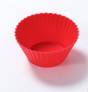 Nonstick Reusable Silicone Cupcake Liners Baking Cups 12 Pieces $13.50 Dana Fashion default: default Dana's Kitchen 12pc, two for each color. 6 colors in total