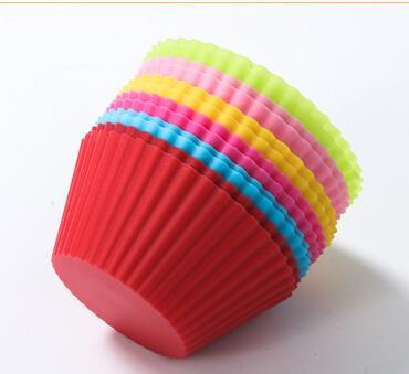 Nonstick Reusable Silicone Cupcake Liners Baking Cups 12 Pieces $13.50 Dana Fashion default: default Dana's Kitchen 12pc, two for each color. 6 colors in total