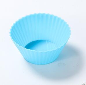 Nonstick Reusable Silicone Cupcake Liners Baking Cups 12 Pieces $13.50 Dana Fashion default: default Dana's Kitchen 12pc, two for each color. 6 colors in total