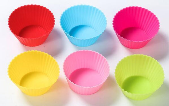 Nonstick Reusable Silicone Cupcake Liners Baking Cups 12 Pieces $13.50 Dana Fashion default: default Dana's Kitchen 12pc, two for each color. 6 colors in total