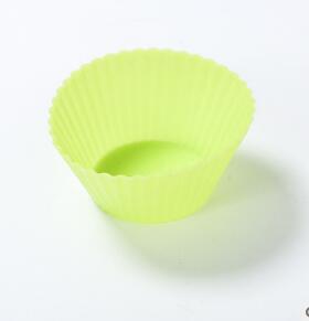 Nonstick Reusable Silicone Cupcake Liners Baking Cups 12 Pieces $13.50 Dana Fashion default: default Dana's Kitchen 12pc, two for each color. 6 colors in total