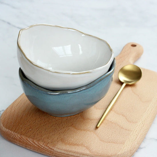 Nordic creative irregular ceramic tableware $31.71 Dana Fashion Color: Blue style: Me Dana's Kitchen ●Material: Ceramic ●Size: See the detailed table. ●Characteristics, hand-made irregular shapes,--change people's stereotypes of tableware in the past. The