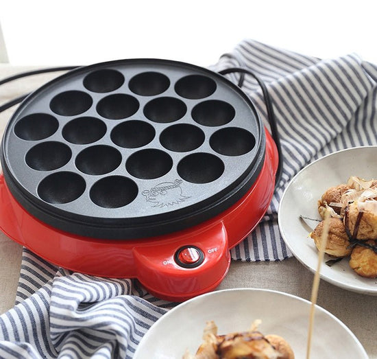 Octopus small ball machine $89.50 Dana Fashion Color: Red format: CH Dana's Kitchen FEATURES: Power: 650W Voltage: 220V Hole diameter: 40mm rated frequency: 50/60 Hz Size: 285*275*75mm Remarks: China plug 3 head, China voltage