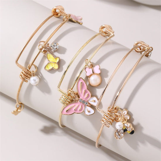 Oil Dripping Butterfly Small Flower Bracelet Simple $12.38 Dana Fashion Color: BZ1153 Women's Accessories Product information: Treatment Process: grinding Color: BZ1217jinse,BZ1218jinse,BZ1153 Material: acrylic Popular elements: round Packing list: Bracel