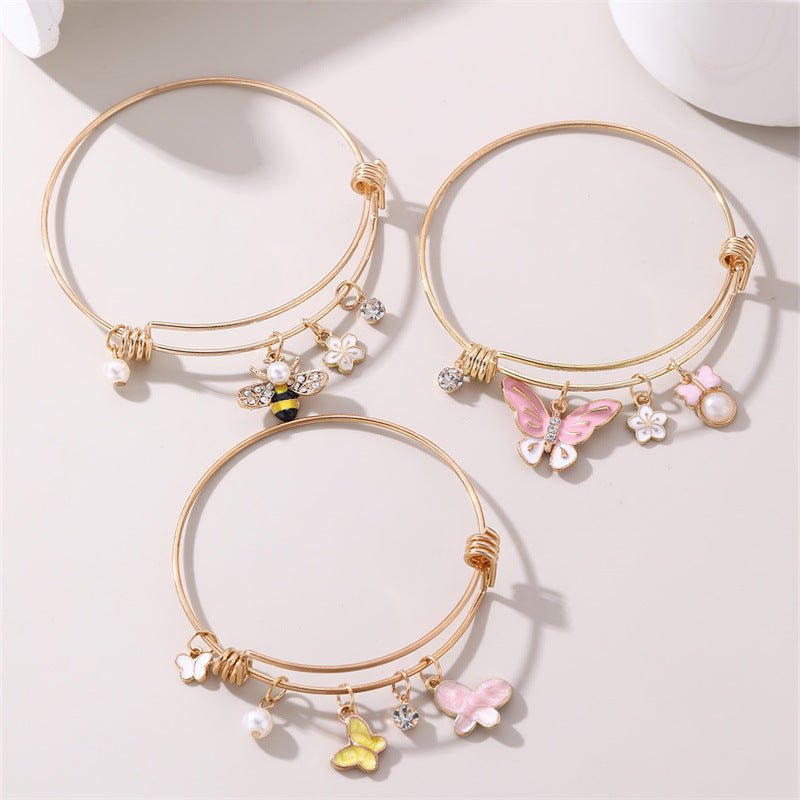 Oil Dripping Butterfly Small Flower Bracelet Simple $12.38 Dana Fashion Color: BZ1153 Women's Accessories Product information: Treatment Process: grinding Color: BZ1217jinse,BZ1218jinse,BZ1153 Material: acrylic Popular elements: round Packing list: Bracel