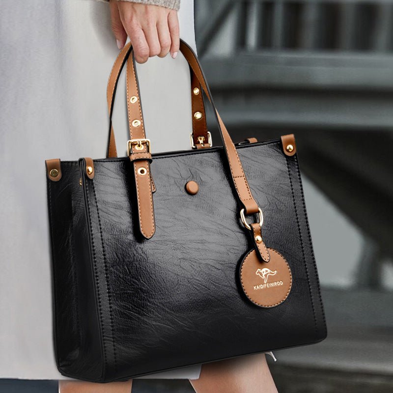 Oil Wax Cowhide Commuter Elegant Women Bag $83.33 Dana Fashion Color: Black Women's Bags Product information: Pattern: solid color Color: red, green, blue, black, yellow Brown Material: genuine leather Popular elements: Retro, contrast color Suitcase shap