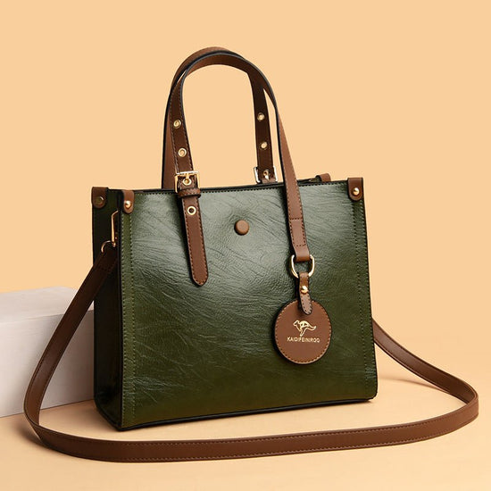 Oil Wax Cowhide Commuter Elegant Women Bag $83.33 Dana Fashion Color: Black Women's Bags Product information: Pattern: solid color Color: red, green, blue, black, yellow Brown Material: genuine leather Popular elements: Retro, contrast color Suitcase shap