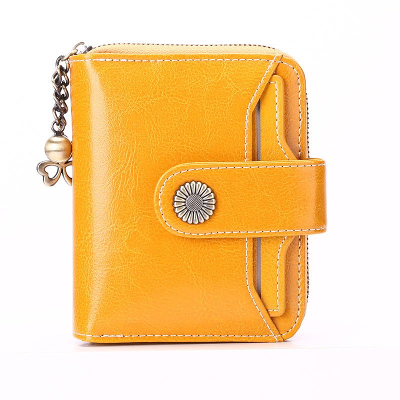 Oil Wax Genuine Leather Lady's Wallet European And American Style $45.50 Dana Fashion Color: Palaeo Yellow Women's Bags Product information: Lining texture: Polyester Applicable scenarios: Daily matching Color: wine red, peacock blue, Midnight Black, Pala