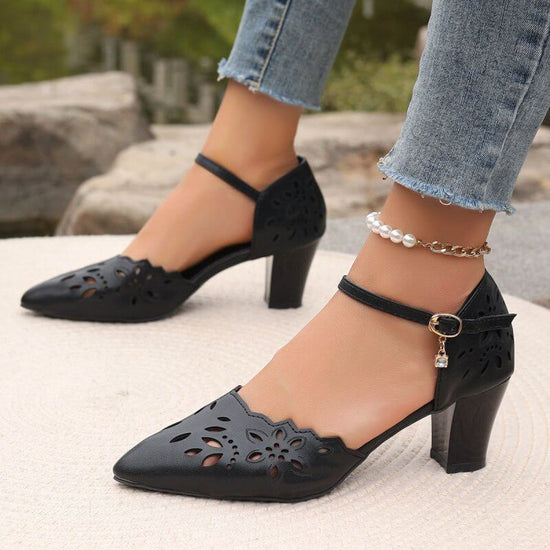 One-word Belt Casual Mid Heel Women's High-heeled Sandal $35.90 Dana Fashion Color: Black Size: 35 Women's shoes Product information: Lining material: PU Toe holder shape: Pointed Color: black, white Shoe Upper material: PU Size: 35,36,37,38,39,40,41,42,4