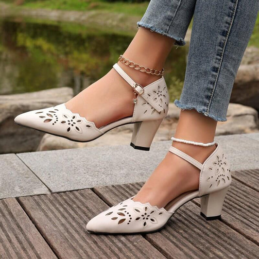 One-word Belt Casual Mid Heel Women's High-heeled Sandal $35.90 Dana Fashion Color: Black Size: 35 Women's shoes Product information: Lining material: PU Toe holder shape: Pointed Color: black, white Shoe Upper material: PU Size: 35,36,37,38,39,40,41,42,4