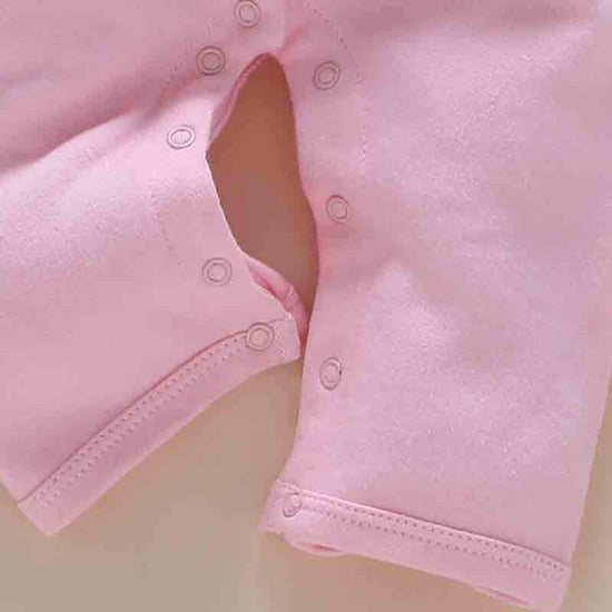 one-year-old baby wears newborn baby clothing romper jumpsuit $29.50 Dana Fashion Color: Pink Appropriate Height: 12m Baby Clothing Cap is removable Main fabric composition: cotton Suitable for: 3M: 0-3 months 6M: 3-6 months 9M: 6-9 months 12M: 9-12 month
