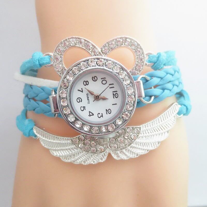 Original Diamond Inlaid Angel Wing Bracelet $15.47 Dana Fashion Color: Blue Women's Accessories Product information: Material: Alloy / silver / gold Style: Europe and America Quality: Brand new Gender: Male New strange: Fresh Color classification: White,