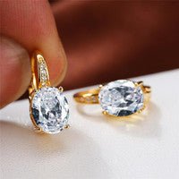 Oval Goose Egg Zircon Women's Ear Clip $10.00 Dana Fashion Color: Gold White Women's Accessories Product information: Treatment Process: Electroplating Applicable people: Unisex Style: Ellipse Material: Copper Shape: Geometric Popular elements: Ellipse St