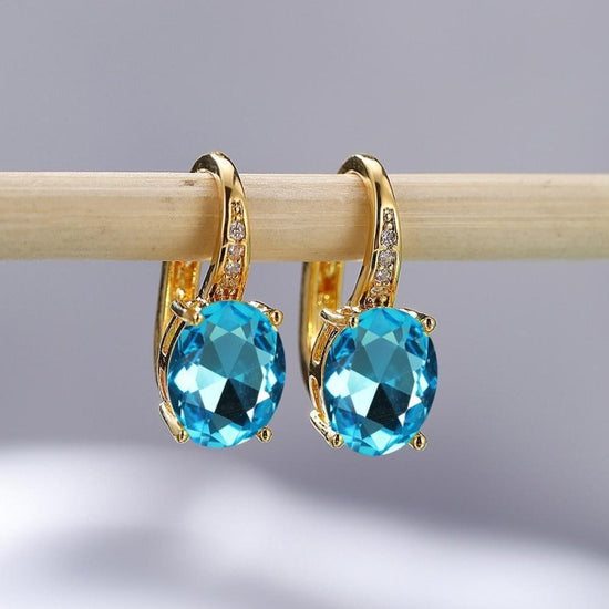 Oval Goose Egg Zircon Women's Ear Clip $10.00 Dana Fashion Color: Golden Water Blue Women's Accessories Product information: Treatment Process: Electroplating Applicable people: Unisex Style: Ellipse Material: Copper Shape: Geometric Popular elements: Ell