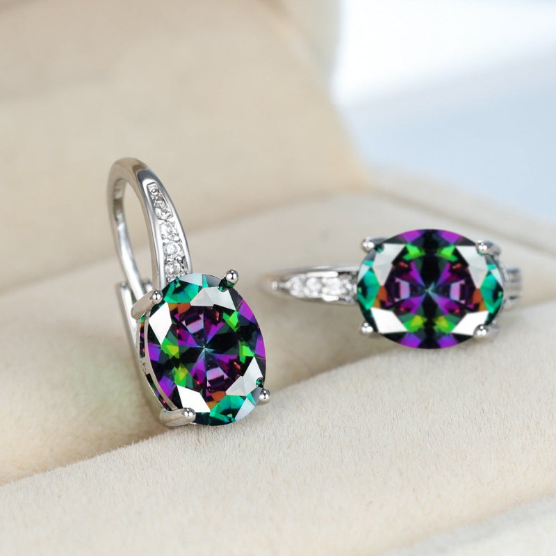 Oval Goose Egg Zircon Women's Ear Clip $10.00 Dana Fashion Color: Platinum Colorful Women's Accessories Product information: Treatment Process: Electroplating Applicable people: Unisex Style: Ellipse Material: Copper Shape: Geometric Popular elements: Ell