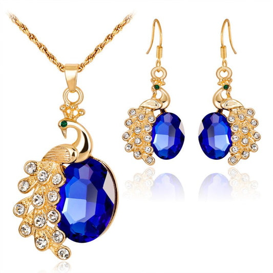 Peacock Rhinestone Two Piece Necklace $25.50 Dana Fashion Color: Blue Women's Accessories [Accessories type]: two-piece necklace [Commodity materials]: alloy, rhinestones, glass [Product size]: as shown belowSet combination: earrings + items