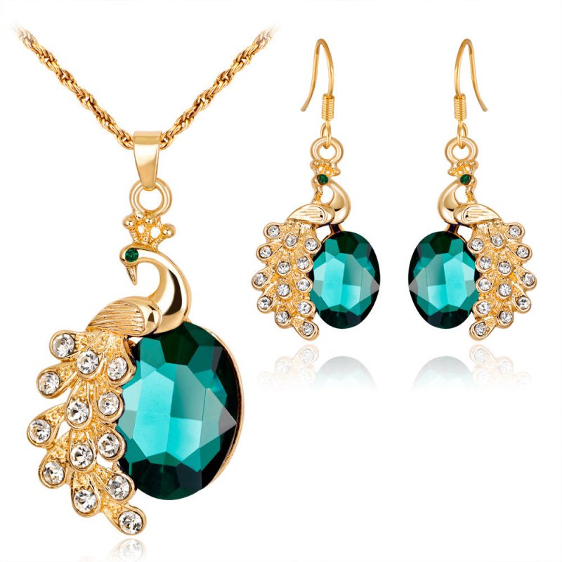 Peacock Rhinestone Two Piece Necklace $25.50 Dana Fashion Color: Green Women's Accessories [Accessories type]: two-piece necklace [Commodity materials]: alloy, rhinestones, glass [Product size]: as shown belowSet combination: earrings + items