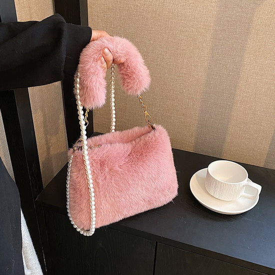 Pearl Chain Plush Bag Female Ins Korean Style $19.50 Dana Fashion Color: Grayish Red Style: Ordinary Chain Strap Women's Bags Product information: Color: Milky White, khaki, pink, medium gray, light gray, black, cameo brown, gray and red Material: Plush S
