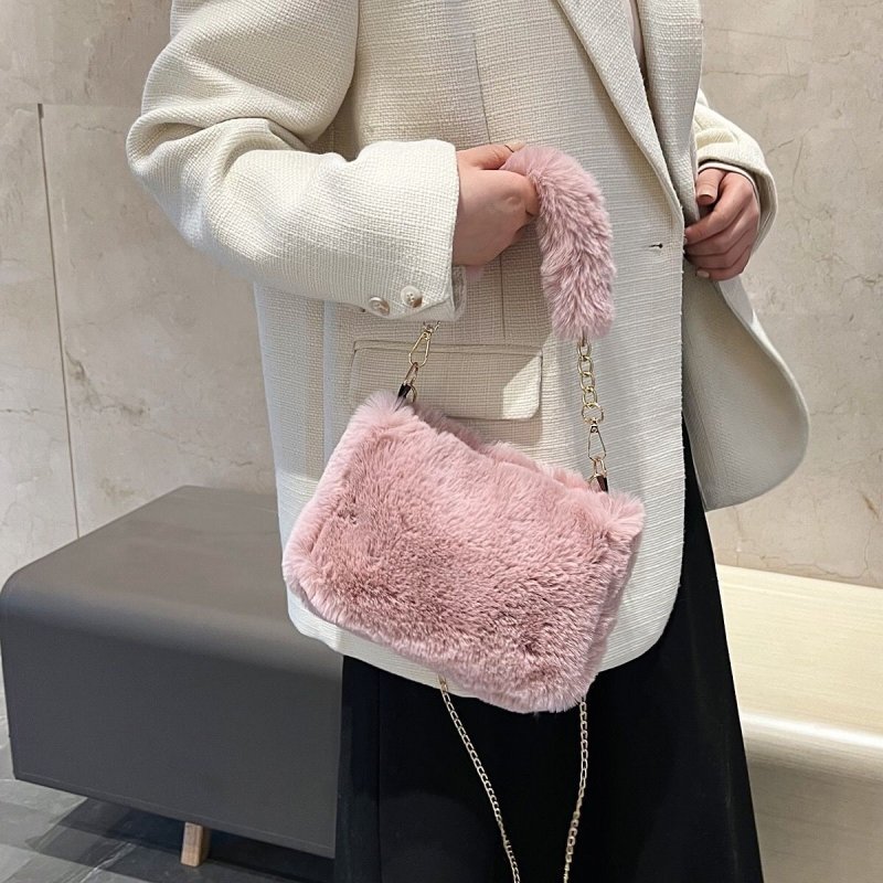Pearl Chain Plush Bag Female Ins Korean Style $19.50 Dana Fashion Color: Cameo Brown Style: Ordinary Chain Strap Women's Bags Product information: Color: Milky White, khaki, pink, medium gray, light gray, black, cameo brown, gray and red Material: Plush S