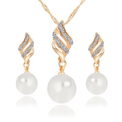Pearl Stud Necklace Set $22.00 Dana Fashion Color: Golden Women's Accessories Product information: Style: Simple Material: Alloy Treatment process: inlaid with pearls Style: Unisex Set combination: earrings + item accessories Circumference: 21cm (inclusiv