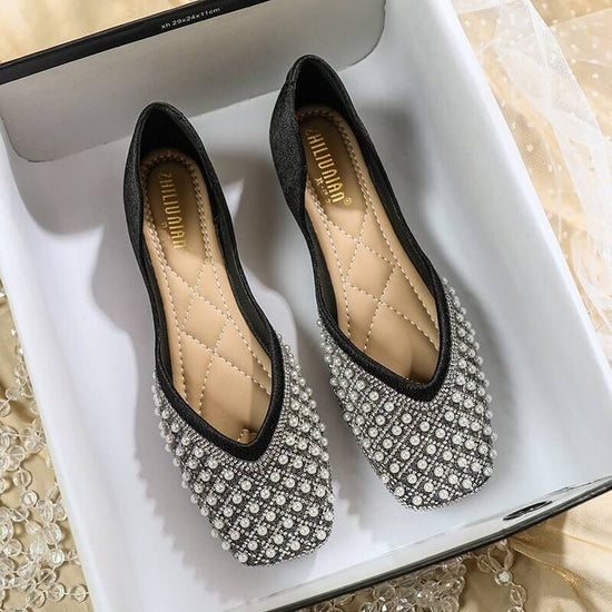 Pearl Water Diamond Square Head Shallow Mouth Single Shoes For Women $47.90 Dana Fashion Color: Apricot Size: 33 Women's shoes Product information: Pattern: solid color Lining material: Microfiber Applicable sports: Hiking Color: Black, apricot Upper heig