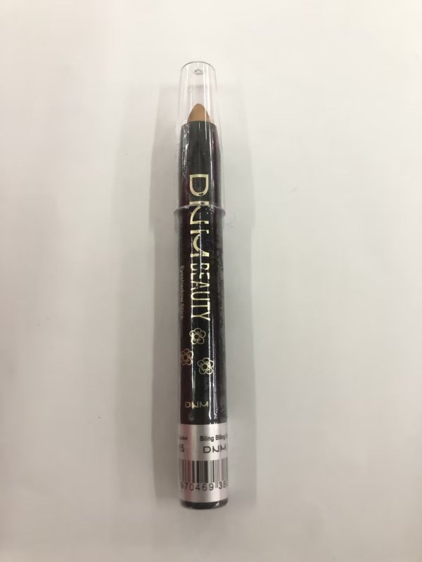 Pearlescent Silkworm Eyeshadow Pen Lasting Waterproof And Not Blooming Shiny Pearlescent Gel Pen 15 Color Eye Shadow Pen $9.50 Dana Fashion Color: 15Style makeup Overview: Fashion Design! 100% Brand New, High Quality! Specifications: Color: 15 colors to c