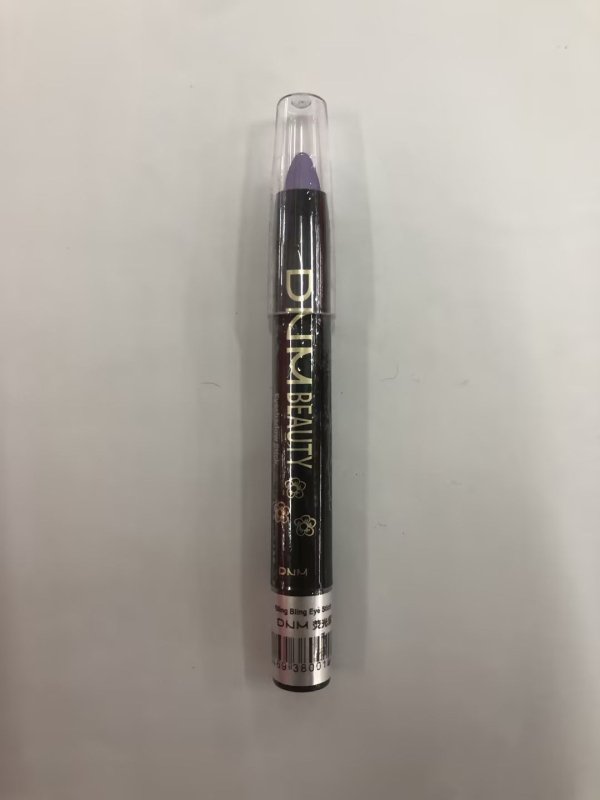 Pearlescent Silkworm Eyeshadow Pen Lasting Waterproof And Not Blooming Shiny Pearlescent Gel Pen 15 Color Eye Shadow Pen $9.50 Dana Fashion Color: 8Style makeup Overview: Fashion Design! 100% Brand New, High Quality! Specifications: Color: 15 colors to ch