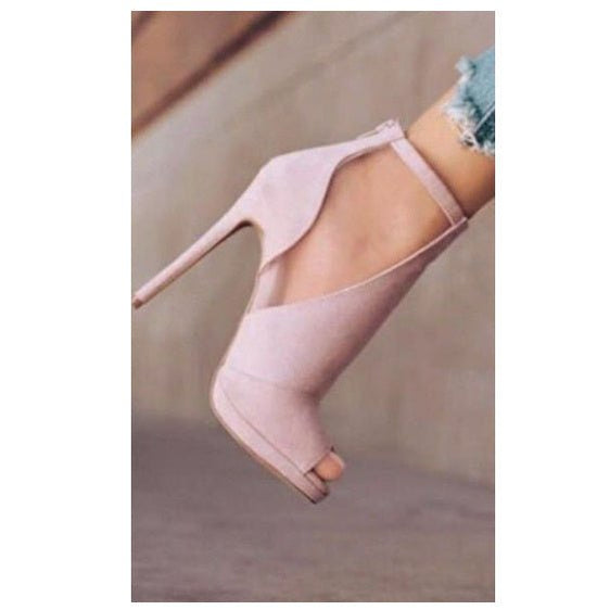 Peep Toe Stiletto Heel Side Empty Back Zipper Plus Size Women's Sandals $50.47 Dana Fashion Color: Pink Size: 34 Women's shoes Product information: Pattern: solid color Lining material: imitation leather Color: Pink Upper height: high top Processing Metho